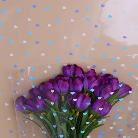 Пленка цветная Сердечки конфетти 70см лаванда