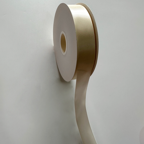 Лента атласная полиэстер 2,5см*80 ярдов, молочный (3шт./упак.)