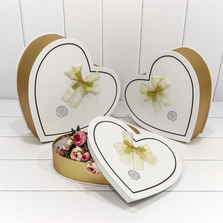 Коробки "Сердце" набор 3 шт 32*30,5*10 см с двойным бантом золотой/белый