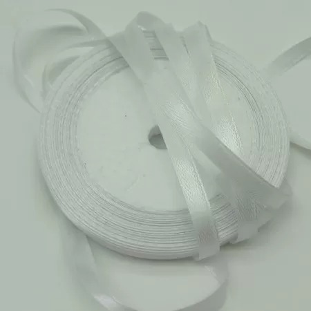 Лента атласная, на пене, односторонняя, 6 мм х 25 ярд, белый