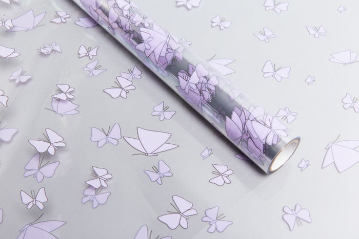 Пленка цветная 60см Мотыльки сиреневый светлый