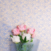 Пленка матовая 60см х 10м  Бантики лаванда