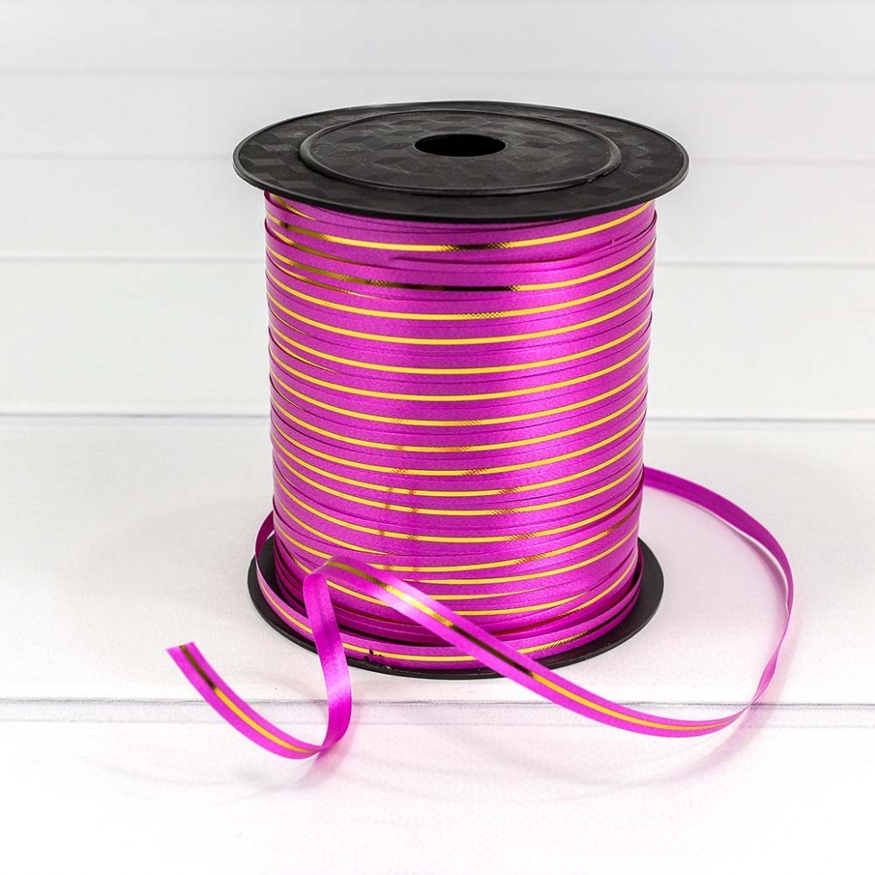 Лента полипропиленовая с золотой полосой 0,5 см*250 ярдов малиновый (бобина)