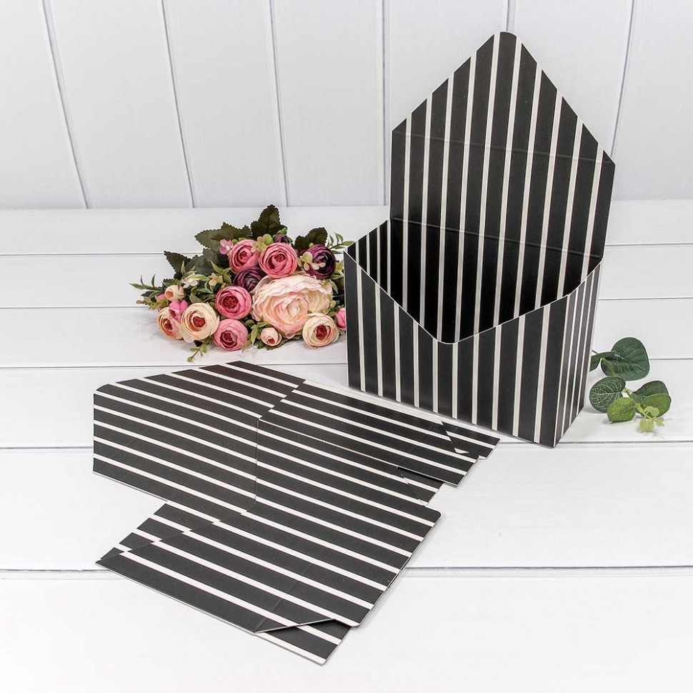 Коробка "Конверт" 20*30*8 сборная "Полоски" Чёрный/Белый