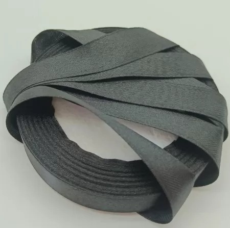 Лента атласная, на пене, односторонняя, 15 мм х 25 ярд, черный