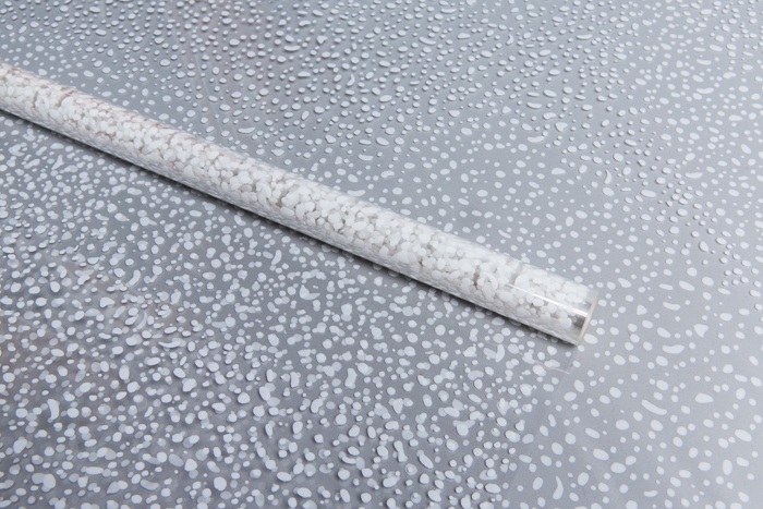 Пленка цветная Мошка 70см белый